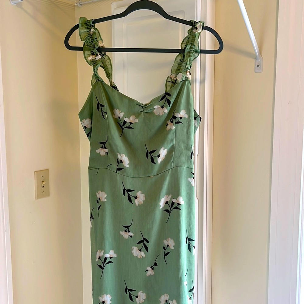 Green floral mini sun dress. Ruffle straps, sweet heart neck line, A line